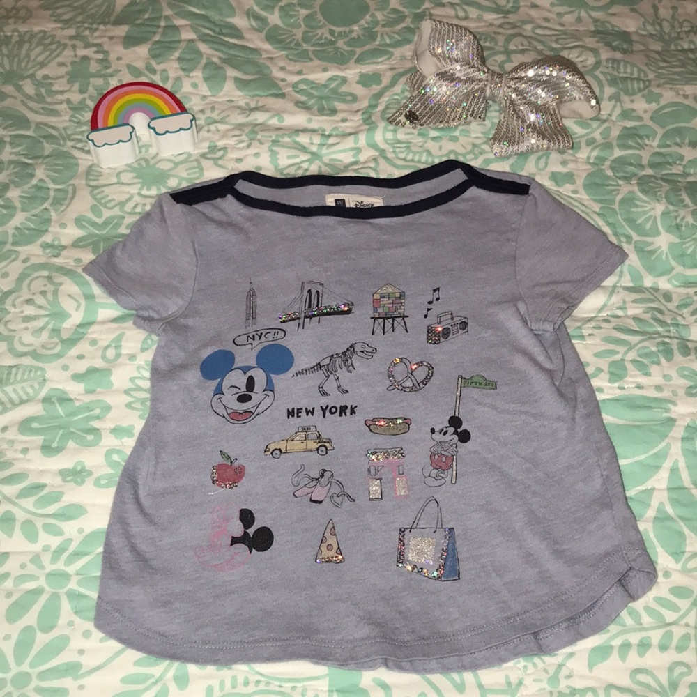 ⭐️ Gap - Disney - Mickey T-shirt